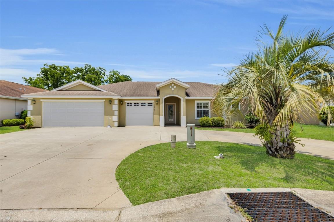 12407 NE 48th Loop, Oxford, FL 34484