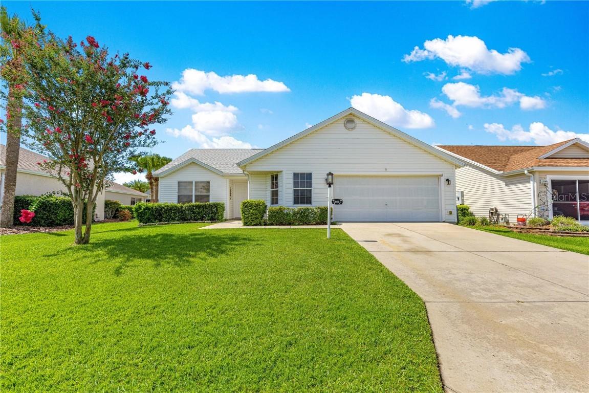 804 Santa Rita Way, Lady Lake, FL 32159