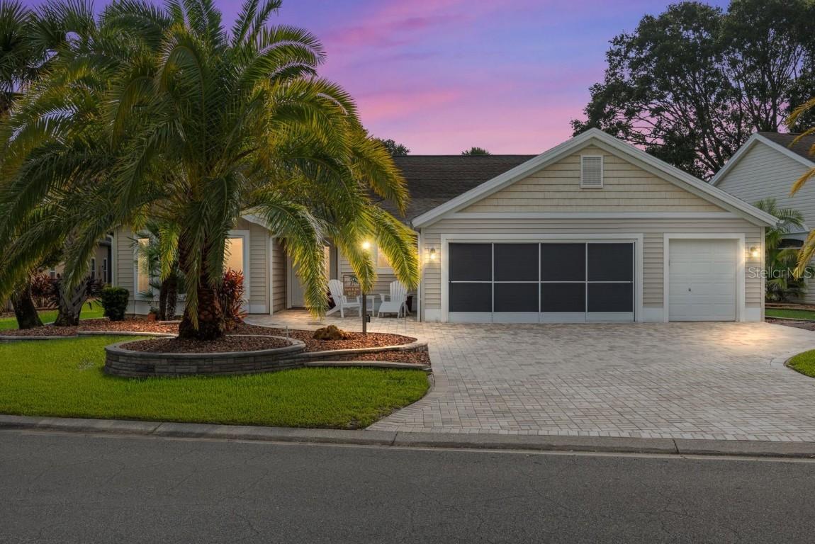 917 Ramos Dr., The Villages, FL 32159