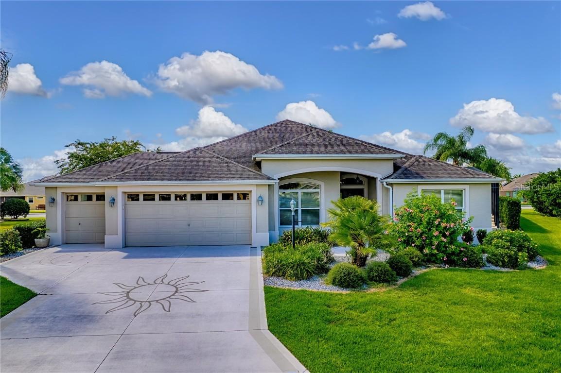 1160 Mockingbird Ln., The Villages, FL 32163