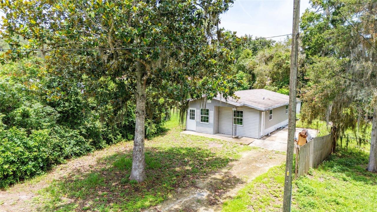 1134 Cr 464, Lake Panasoffkee, FL 33538