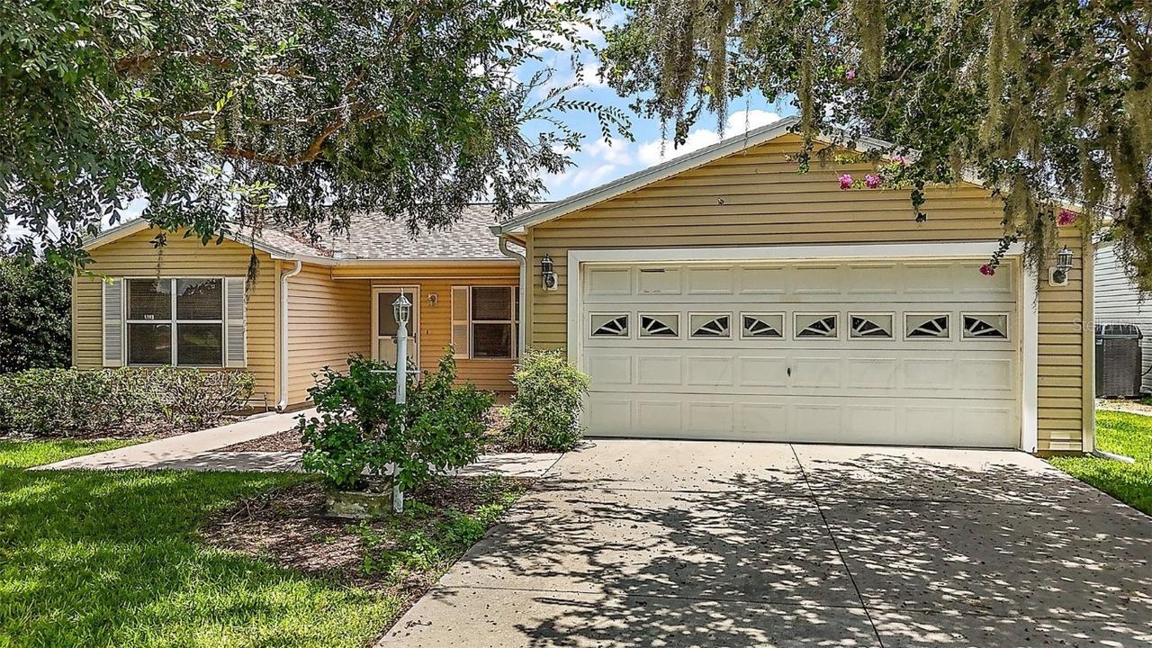 3393 Woodridge Dr., The Villages, FL 32162