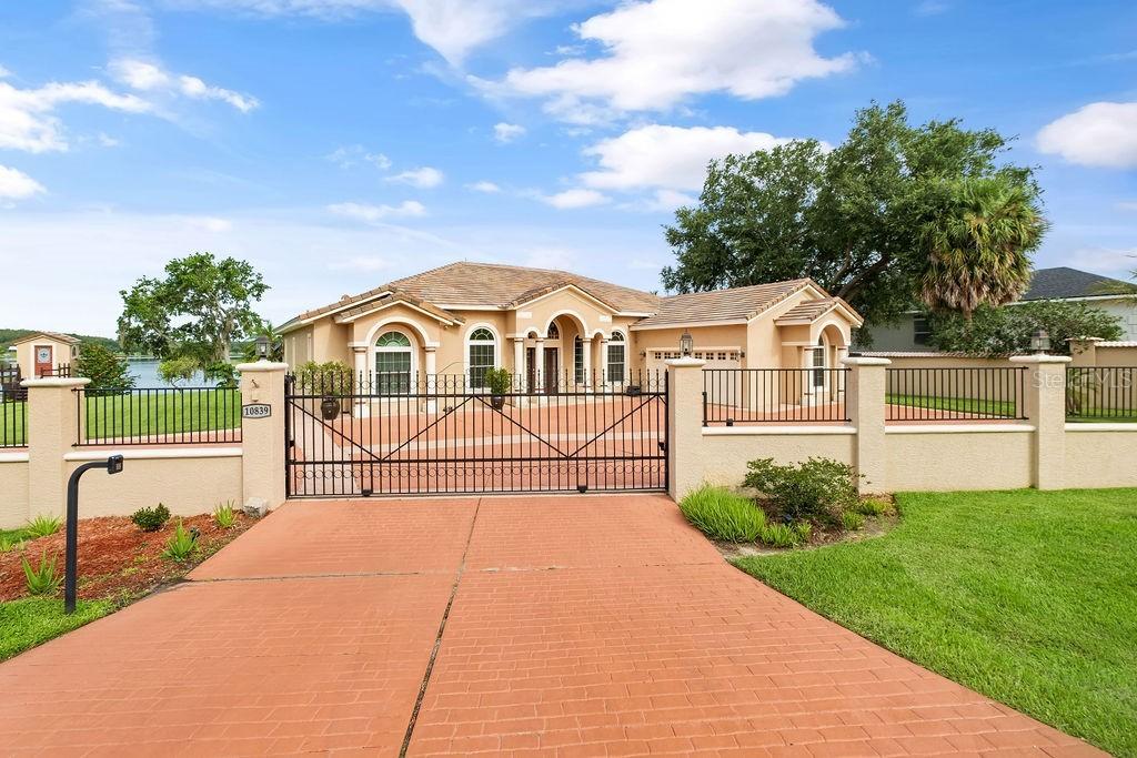 10839 Lakeshore Dr., Clermont, FL 34711