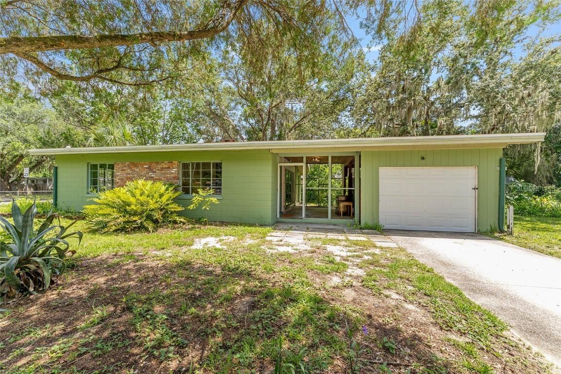 2103 Vine St., Leesburg, FL 34748