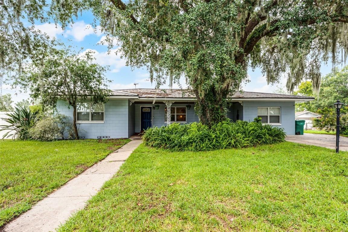 703 N Hawley St., Eustis, FL 32726