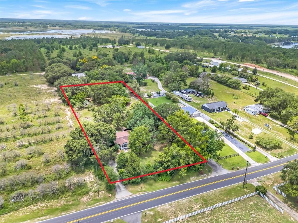 9404 Lakeshore Dr., Clermont, FL 34711