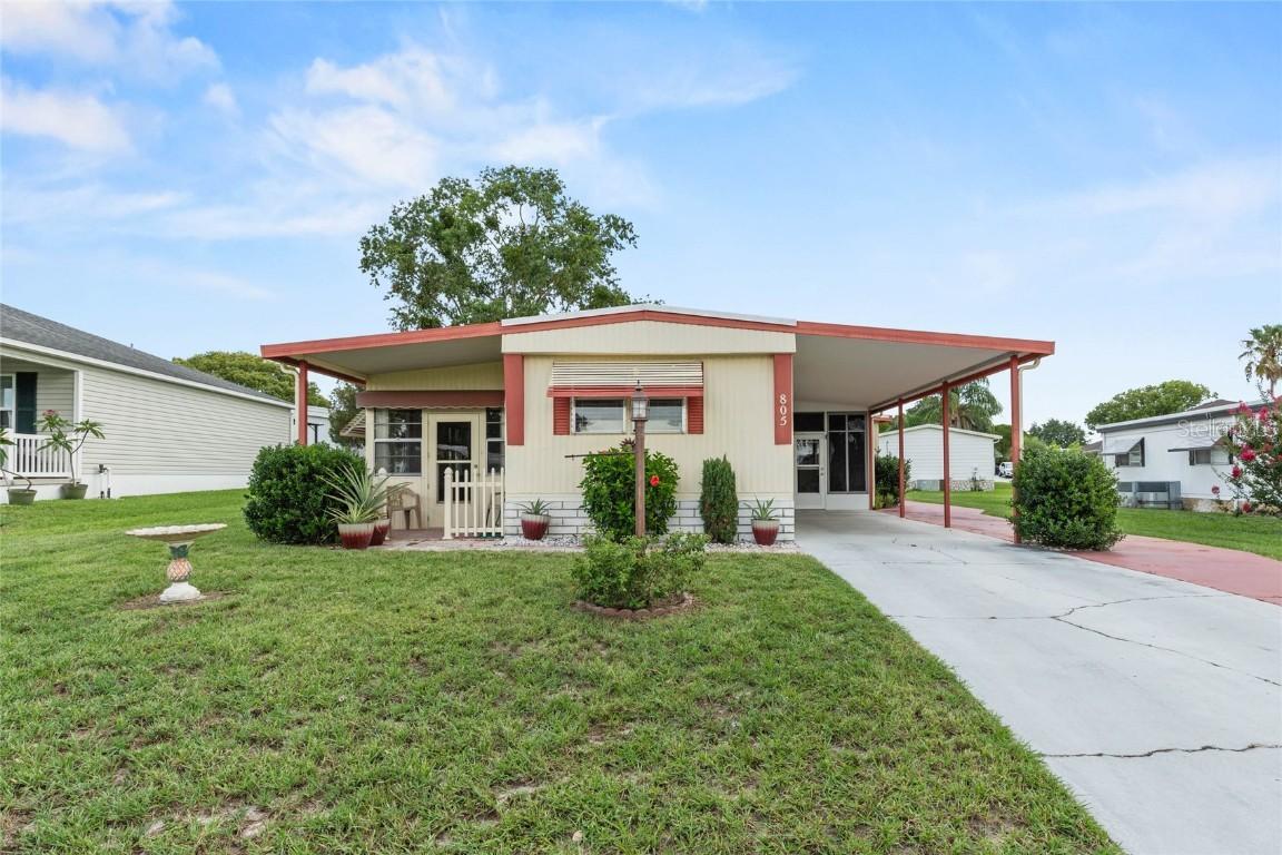 805 Royal Palm Ave., The Villages, FL 32159