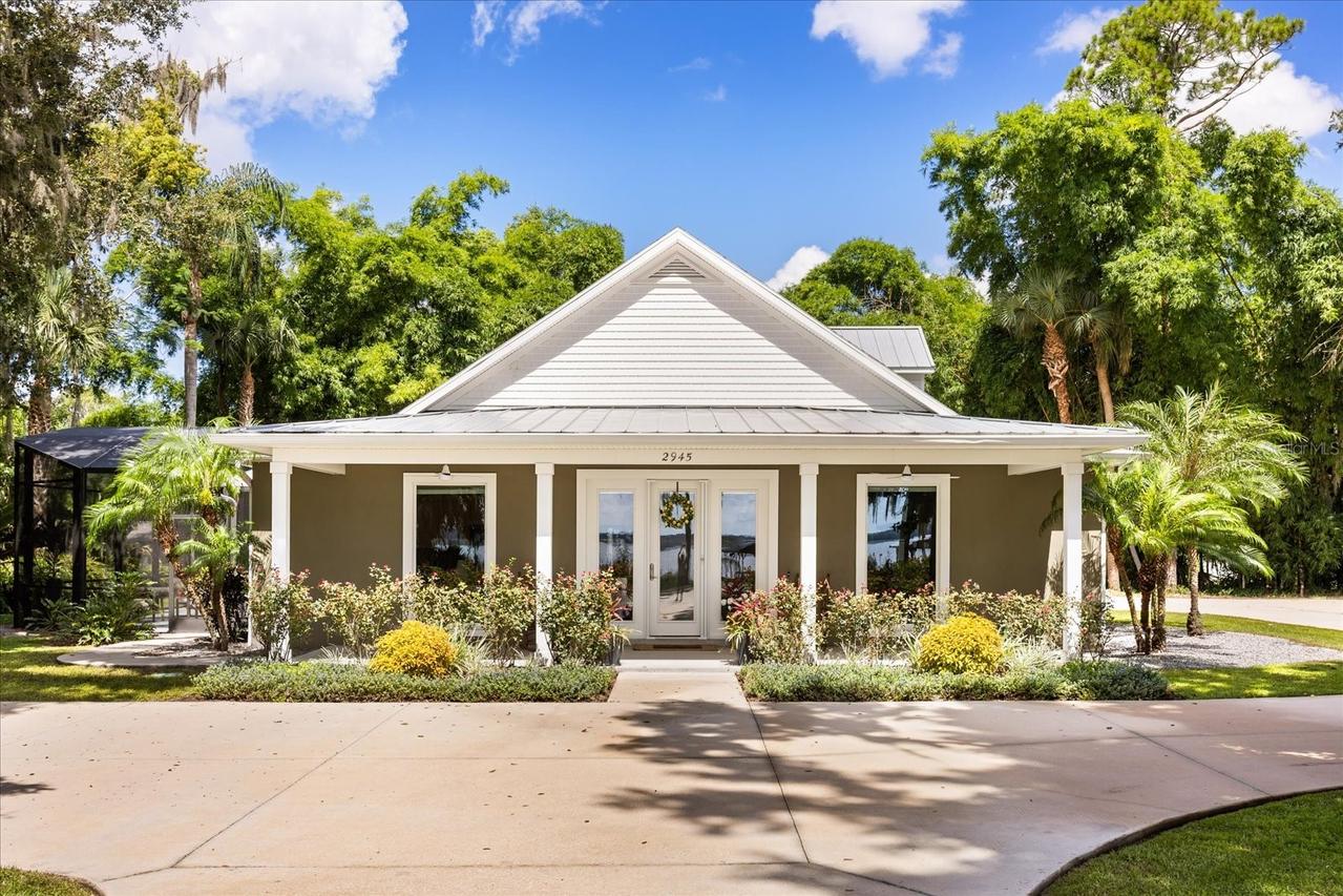 2945 Lakeshore Dr., Mount Dora, FL 32757