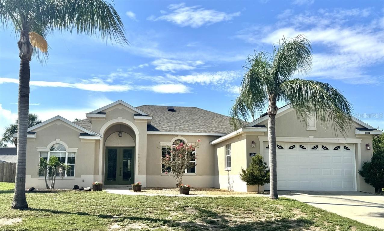 2298 Knollwood Dr., Leesburg, FL 34748