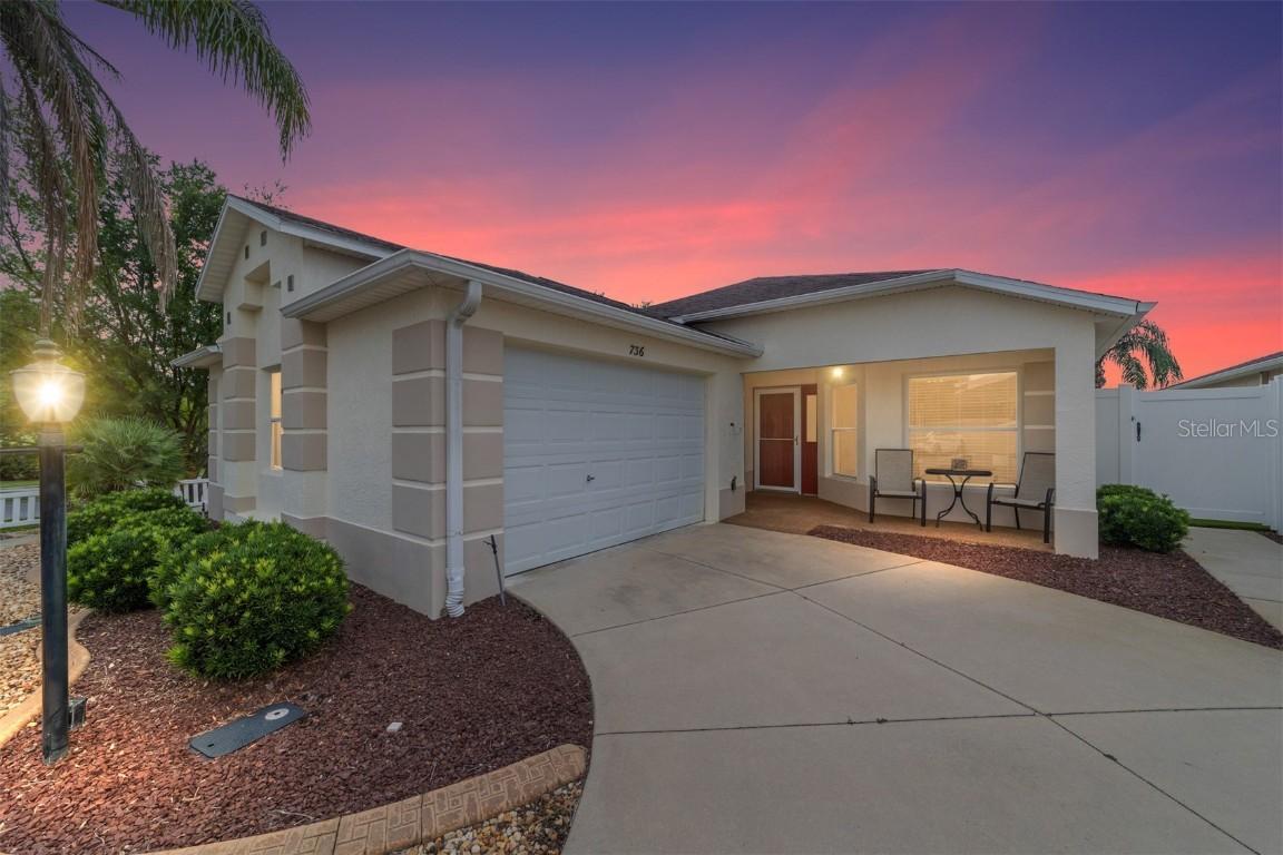 736 Enola Pl., The Villages, FL 32162