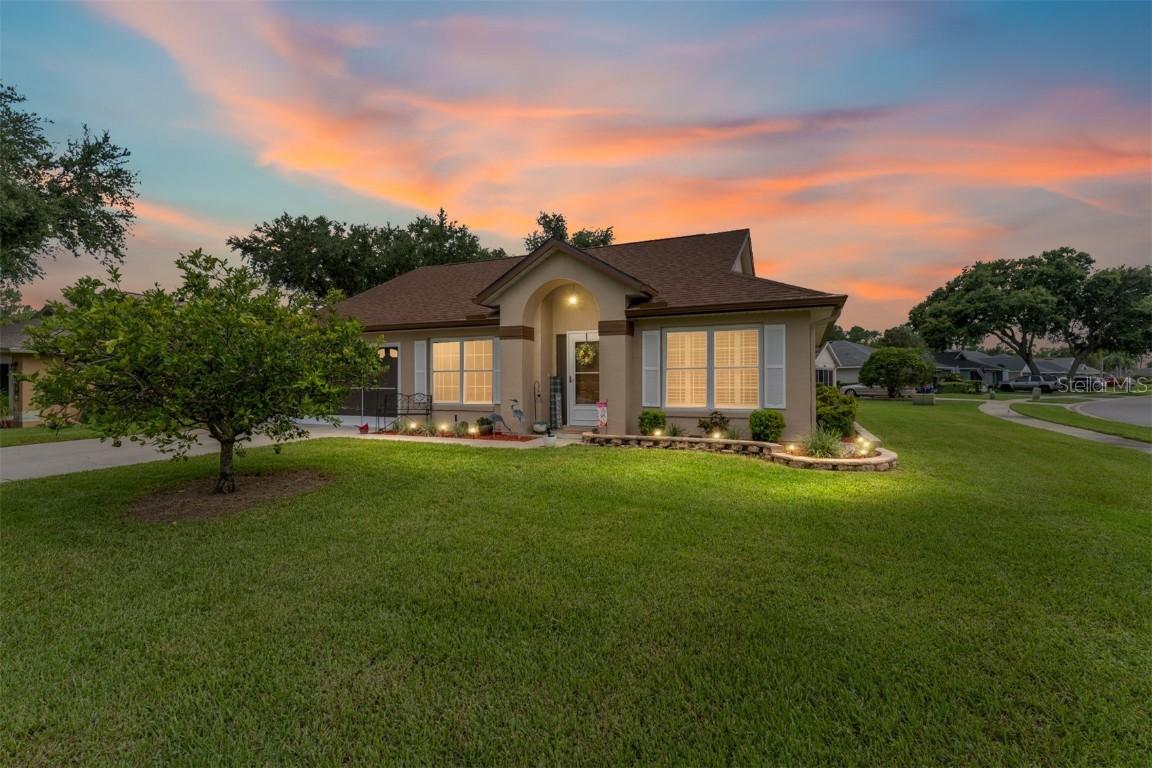 2121 Vindale Rd., Tavares, FL 32778