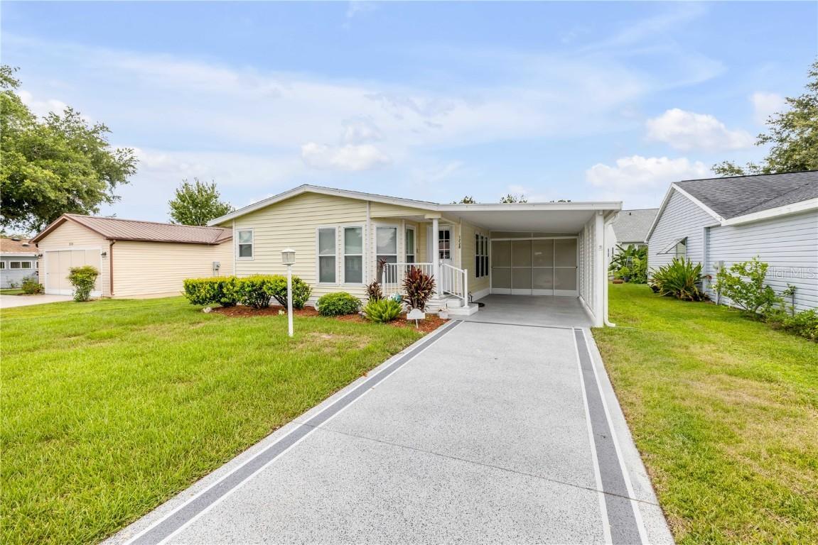 1228 Maria Ct., The Villages, FL 32159