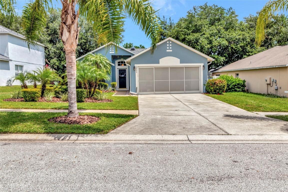 2305 Foxtree Rd., Tavares, FL 32778