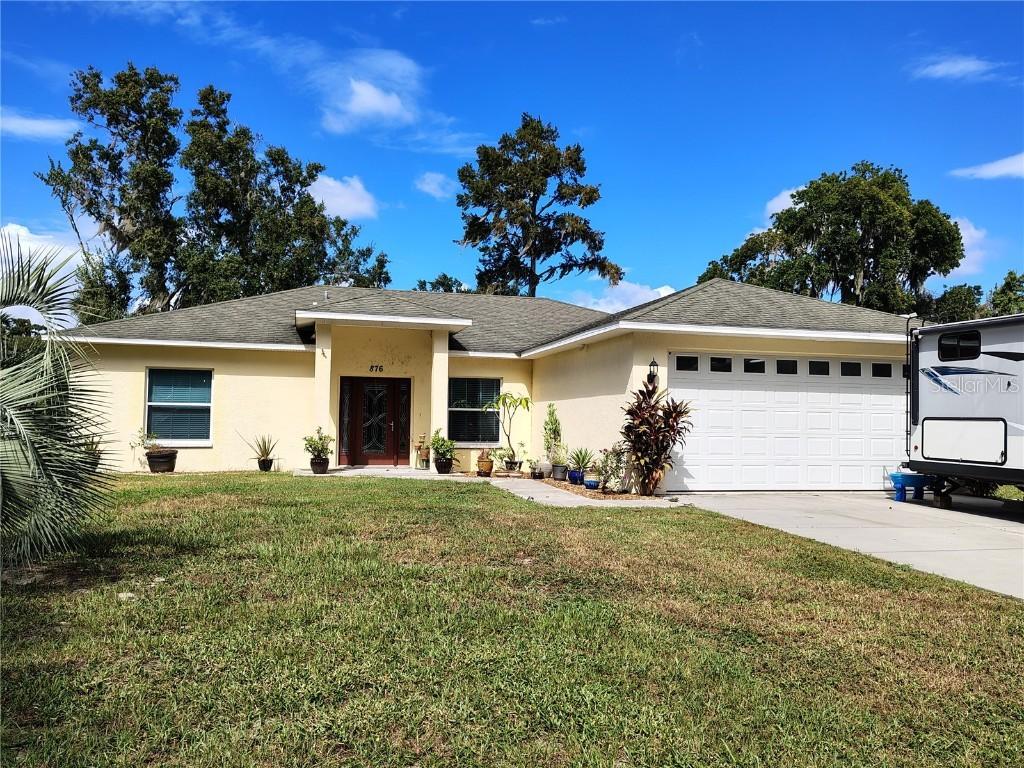 876 Cr 467, Lake Panasoffkee, FL 33538