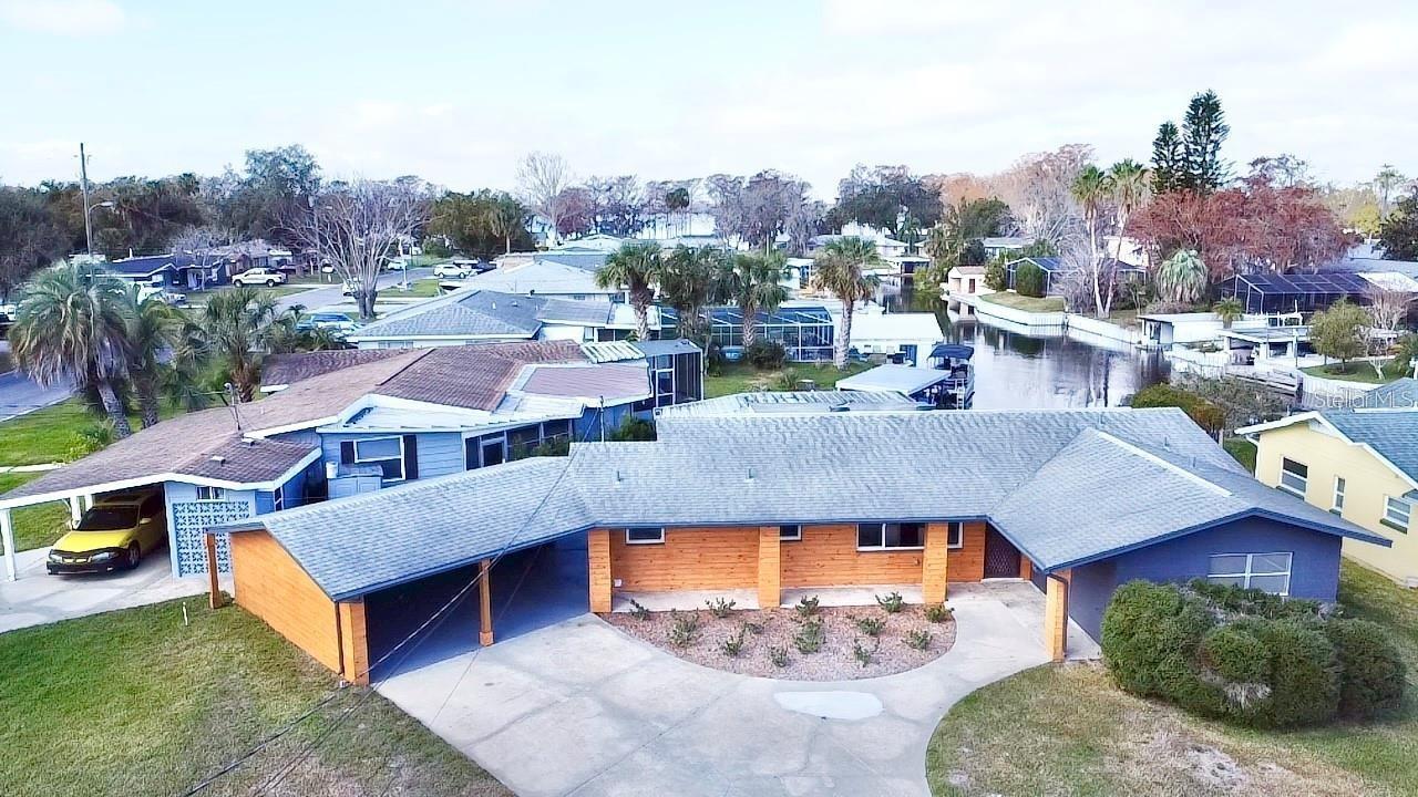 1503 Canal Ct., Tavares, FL 32778