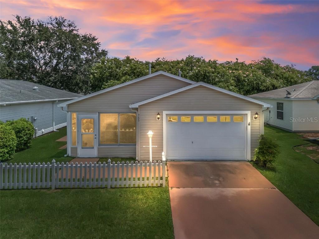 765 Leslie Ln., The Villages, FL 32162
