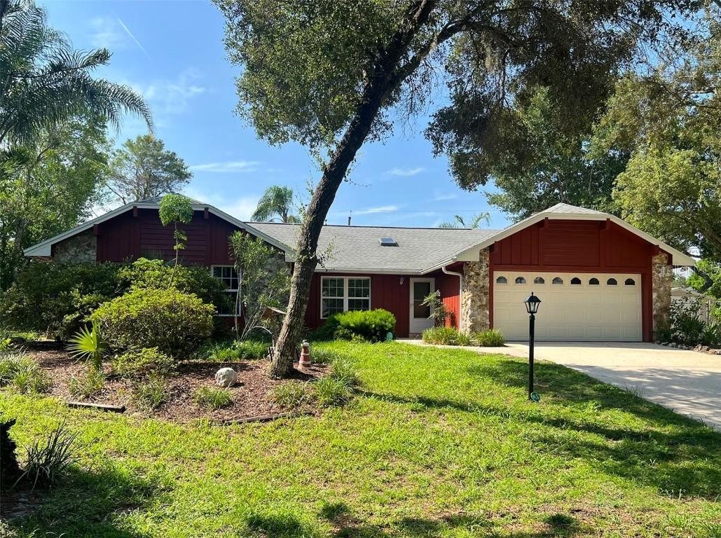 825 N 3rd Ave., Deltona, FL 32725