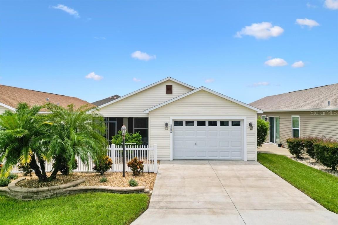 2306 Sheehan St., The Villages, FL 32163