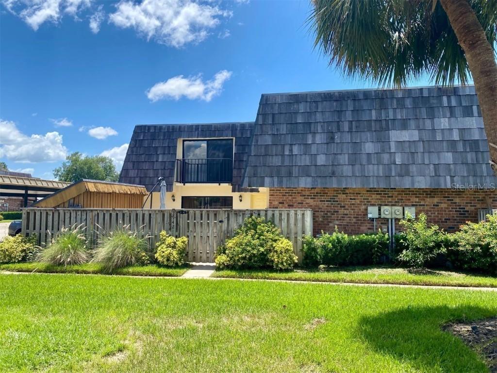 2942 Poplar Ave., Leesburg, FL 34748