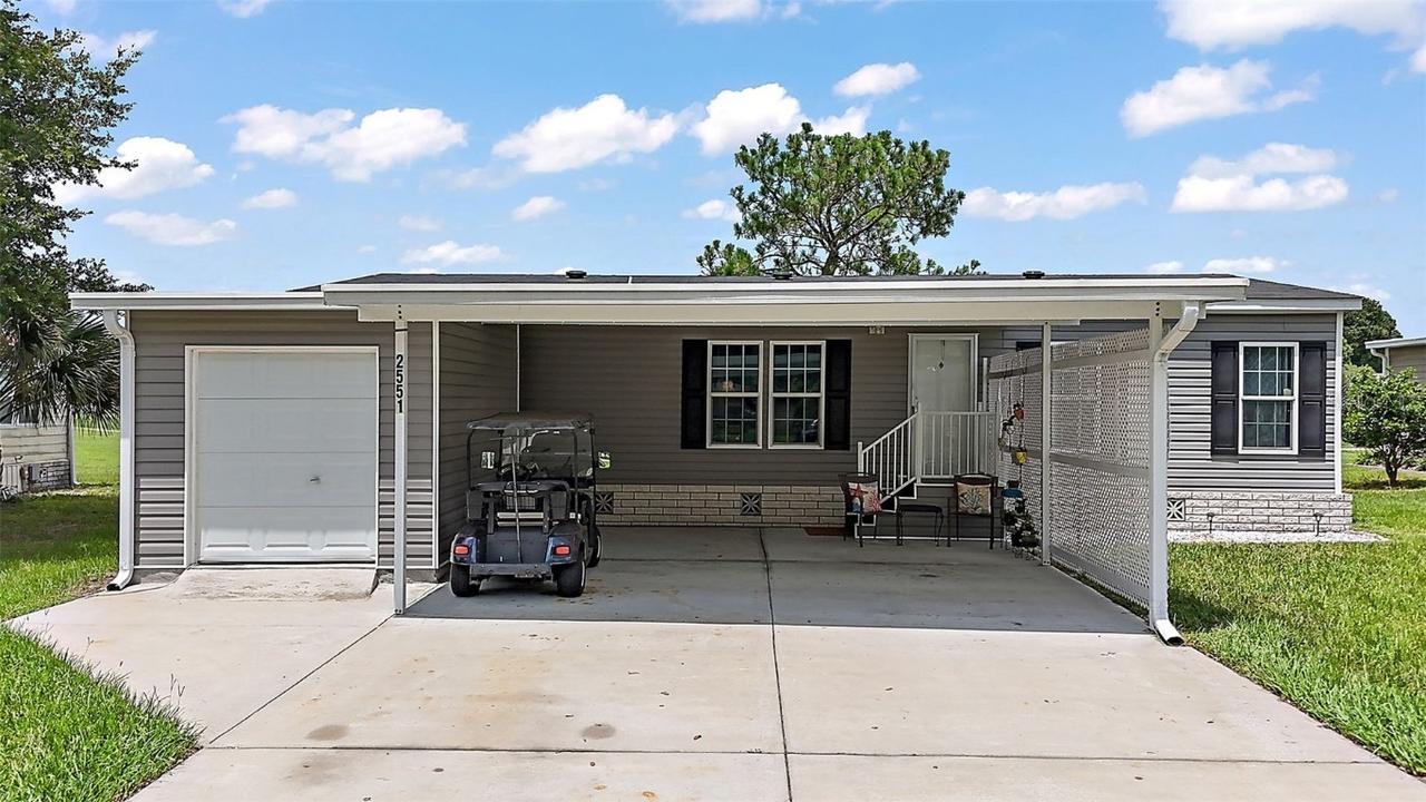 2551 Cayman Cir. #R, Zellwood, FL 32798
