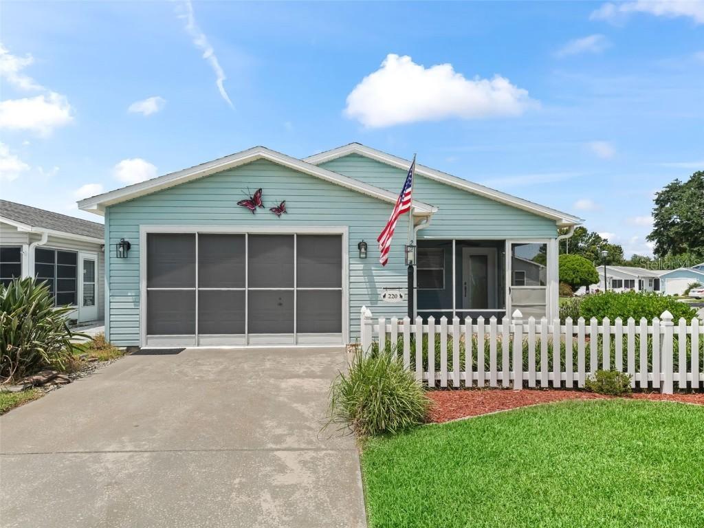 220 Estrada Pl., The Villages, FL 32159