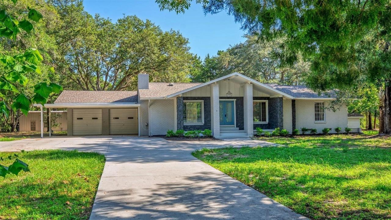 4429 Lake Griffin Rd., Lady Lake, FL 32159