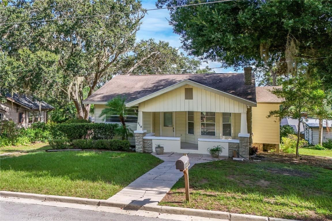 715 Poinsettia Dr., Eustis, FL 32726