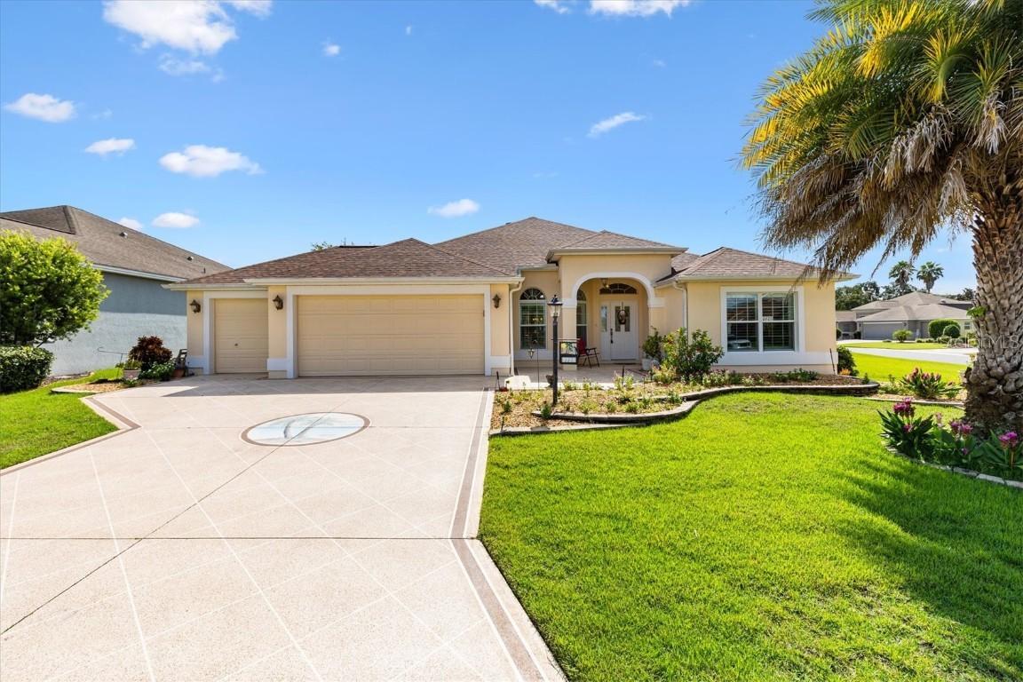 2725 Halsey Ter., The Villages, FL 32162