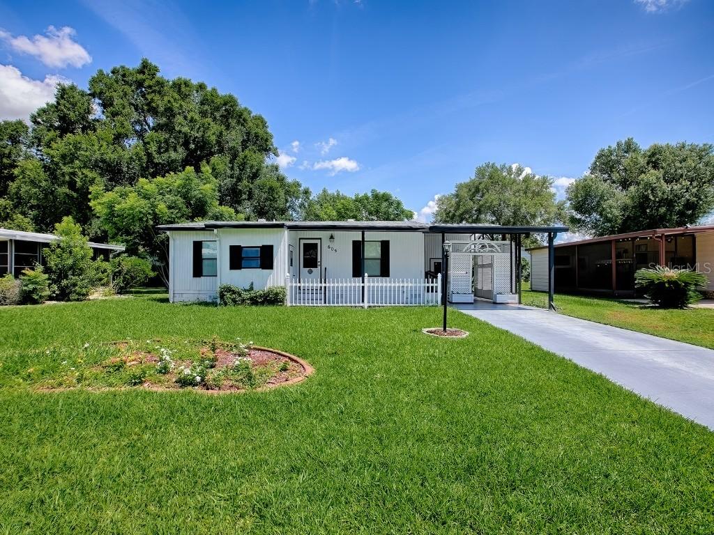 605 Jason Dr., Lady Lake, FL 32159