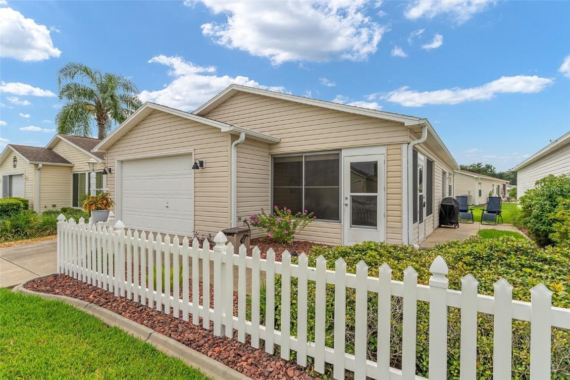1708 Moreno Pl., The Villages, FL 32159