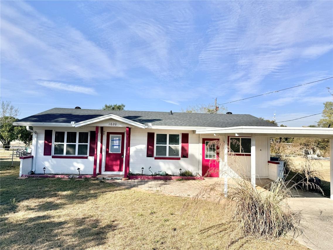1620 Morin St., Eustis, FL 32726