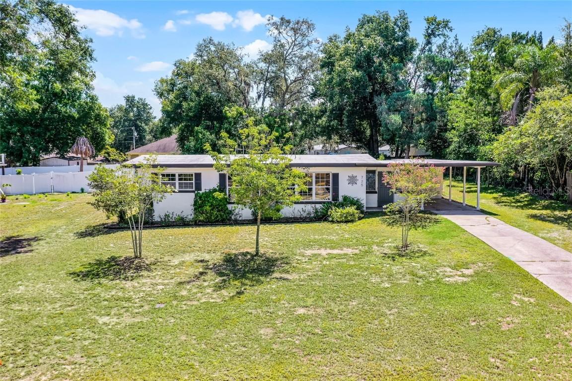 725 East Ave., Clermont, FL 34711