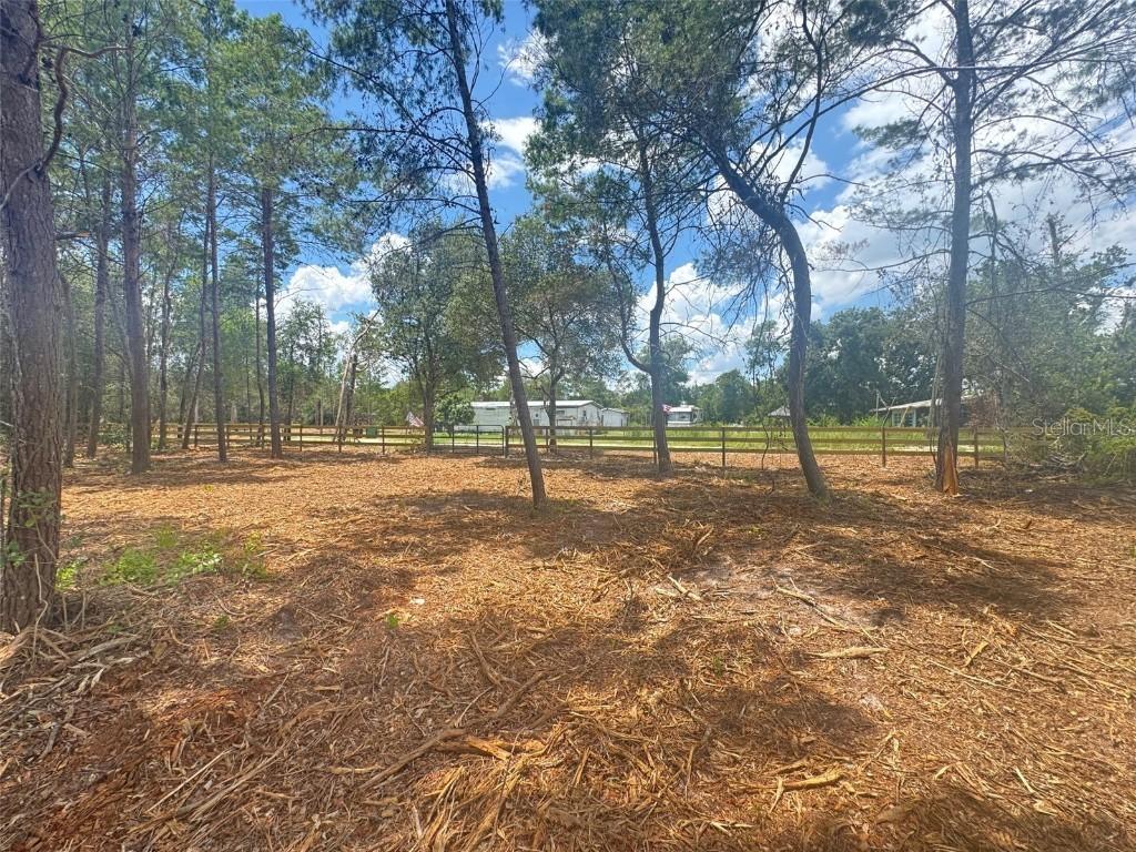 E Pine St., Paisley, FL 32767