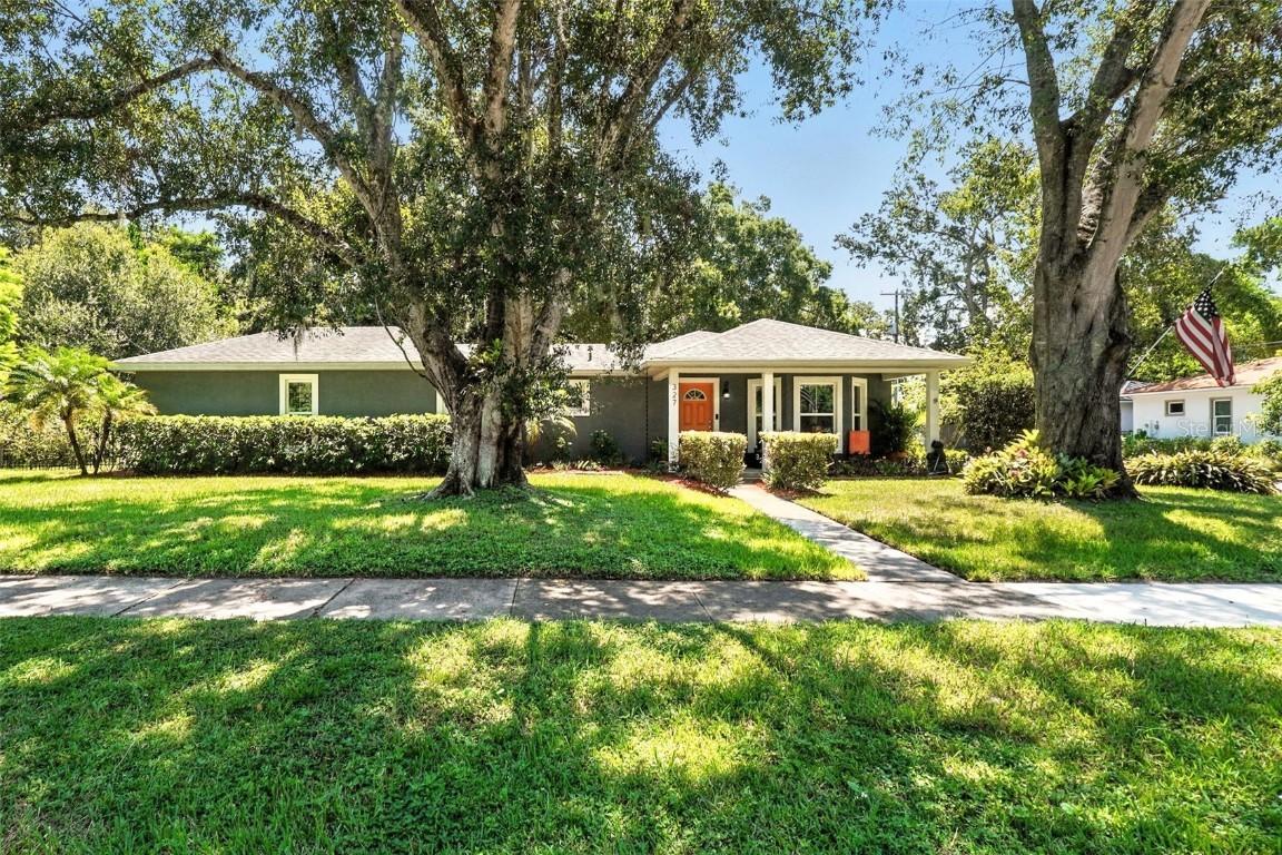 327 S Lakeview Ave., Winter Garden, FL 34787