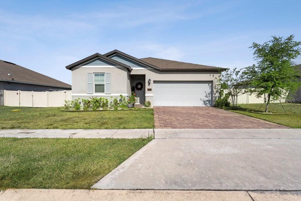 245 Messina Pl., Howey In The Hills, FL 34737