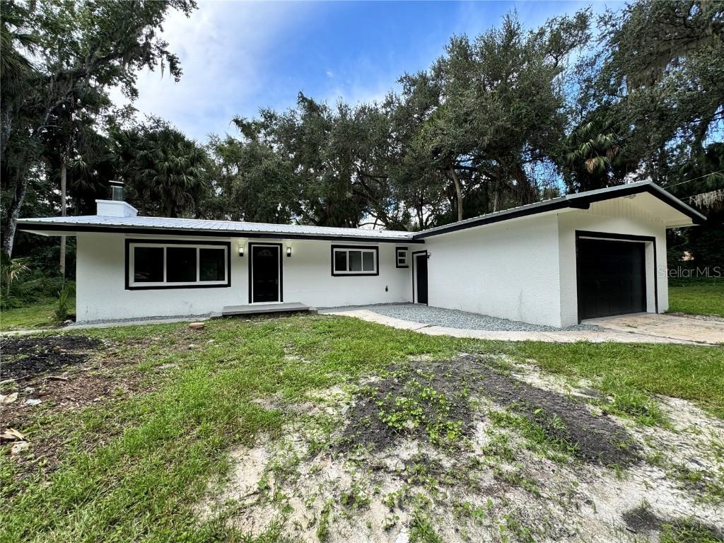 3128 Cr 421, Lake Panasoffkee, FL 33538