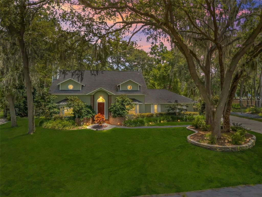 4207 Bair Ave., Fruitland Park, FL 34731