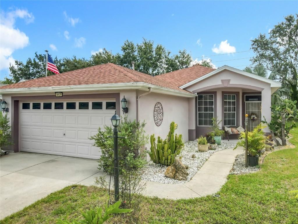 4920 Portsmouth St., Tavares, FL 32778