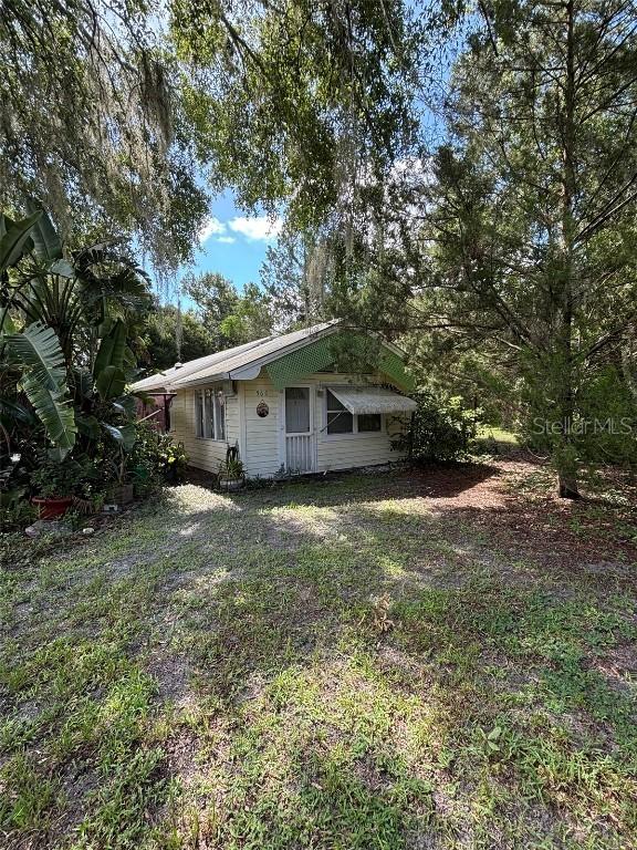 560 Owens Ln., Umatilla, FL 32784