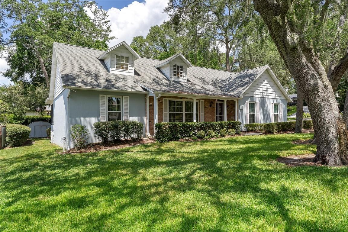 2209 Dogwood Cir., Mount Dora, FL 32757