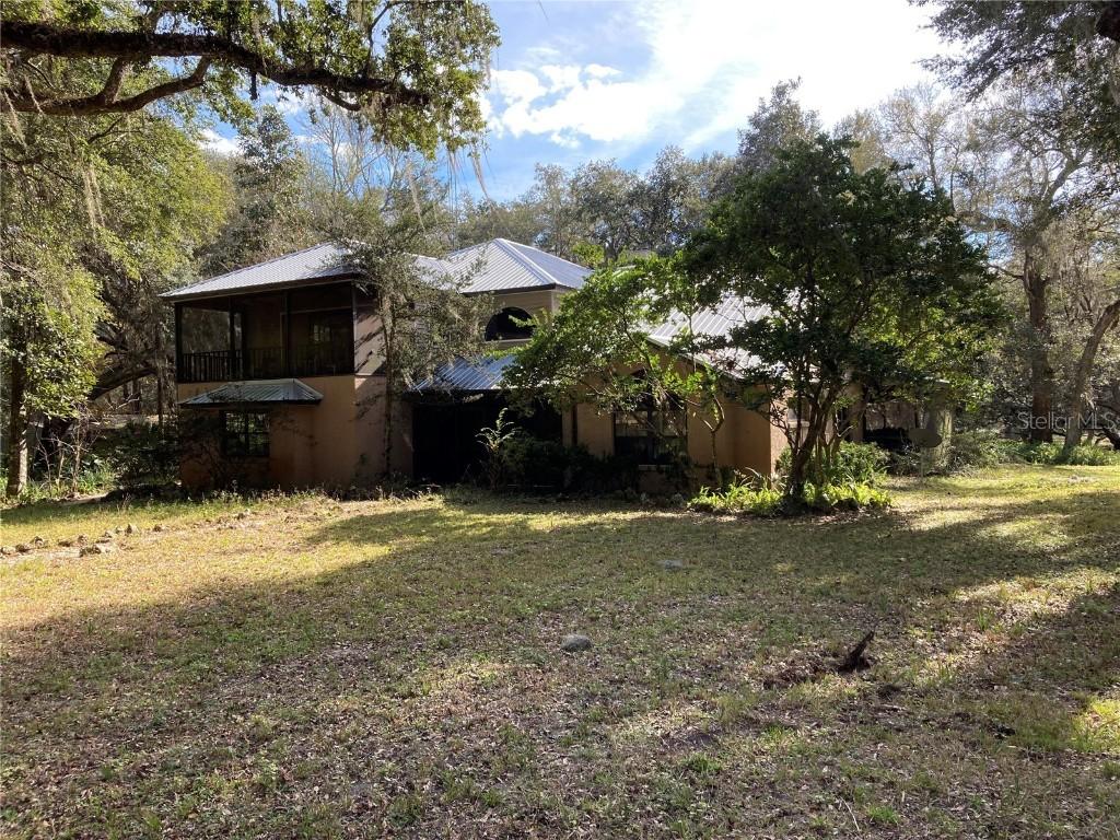 2436 Cr 416n, Lake Panasoffkee, FL 33538