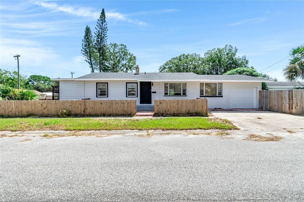 1219 Pine St., Titusville, FL 32796
