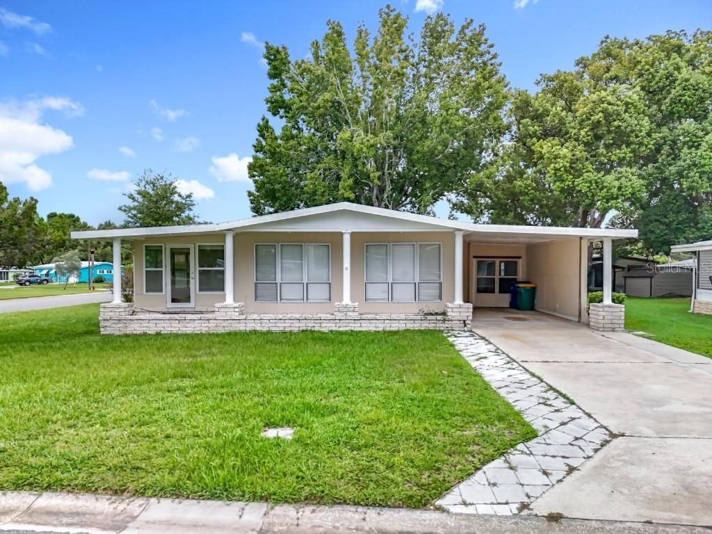 1237 Elkhart Cir., Tavares, FL 32778