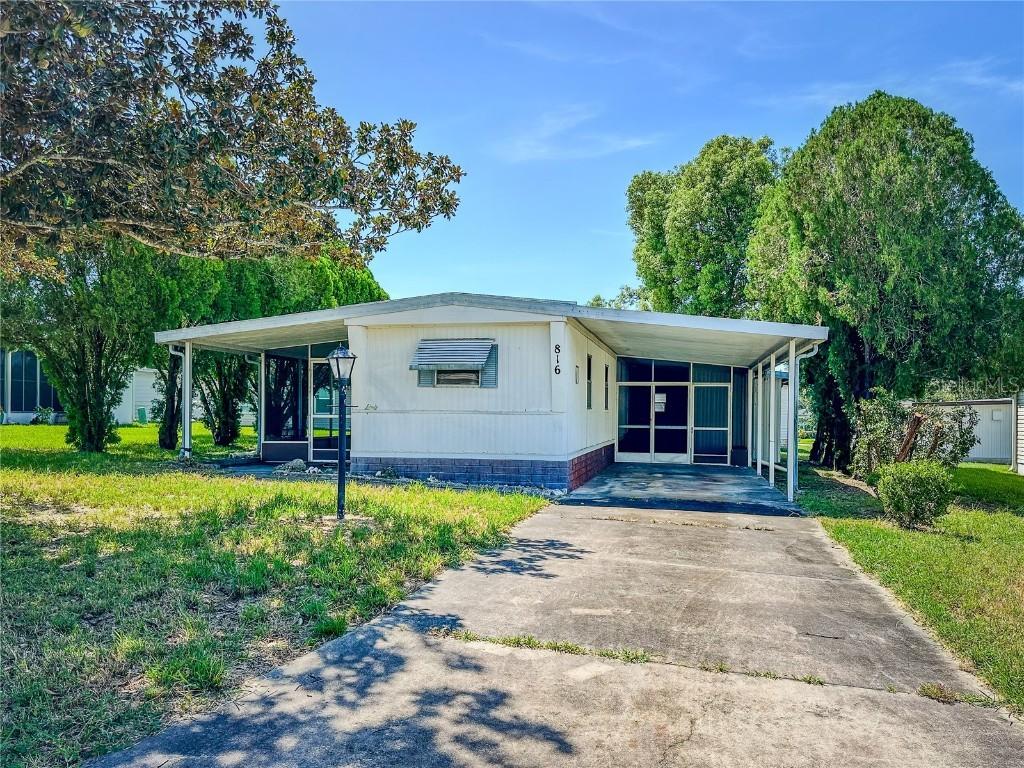 816 Beechwood Ave., Lady Lake, FL 32159