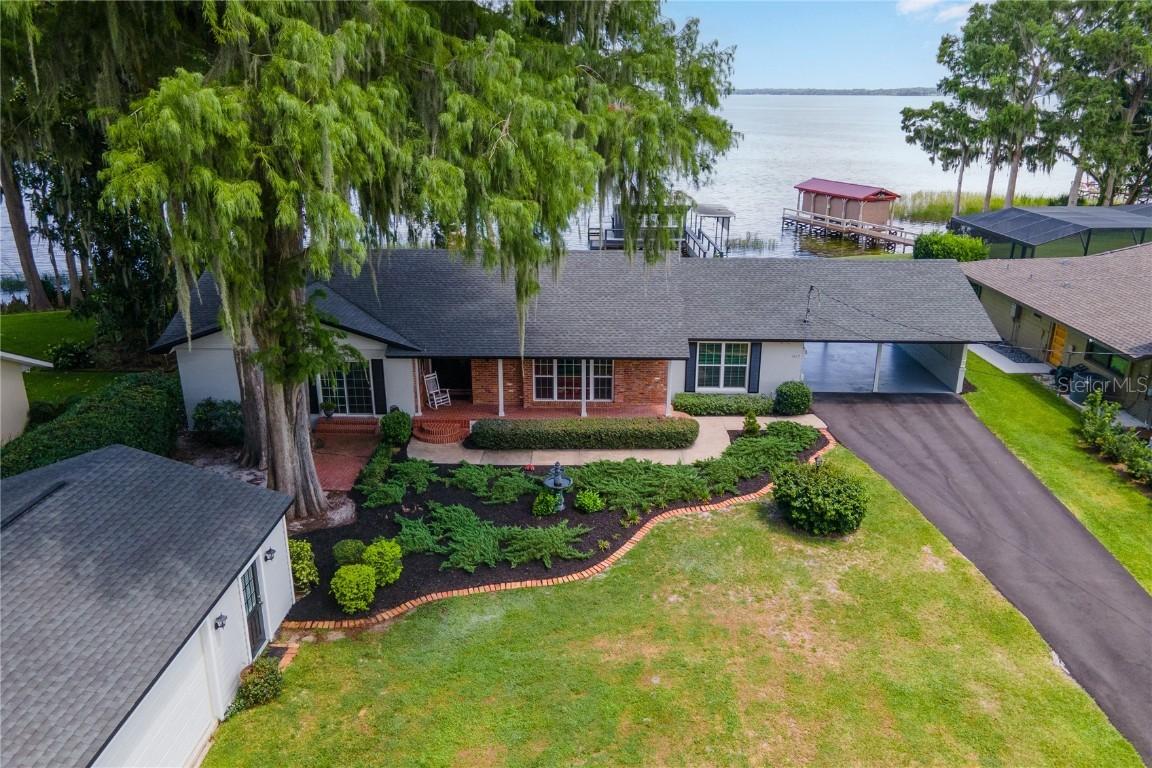 1612 Loves Point Dr., Leesburg, FL 34748