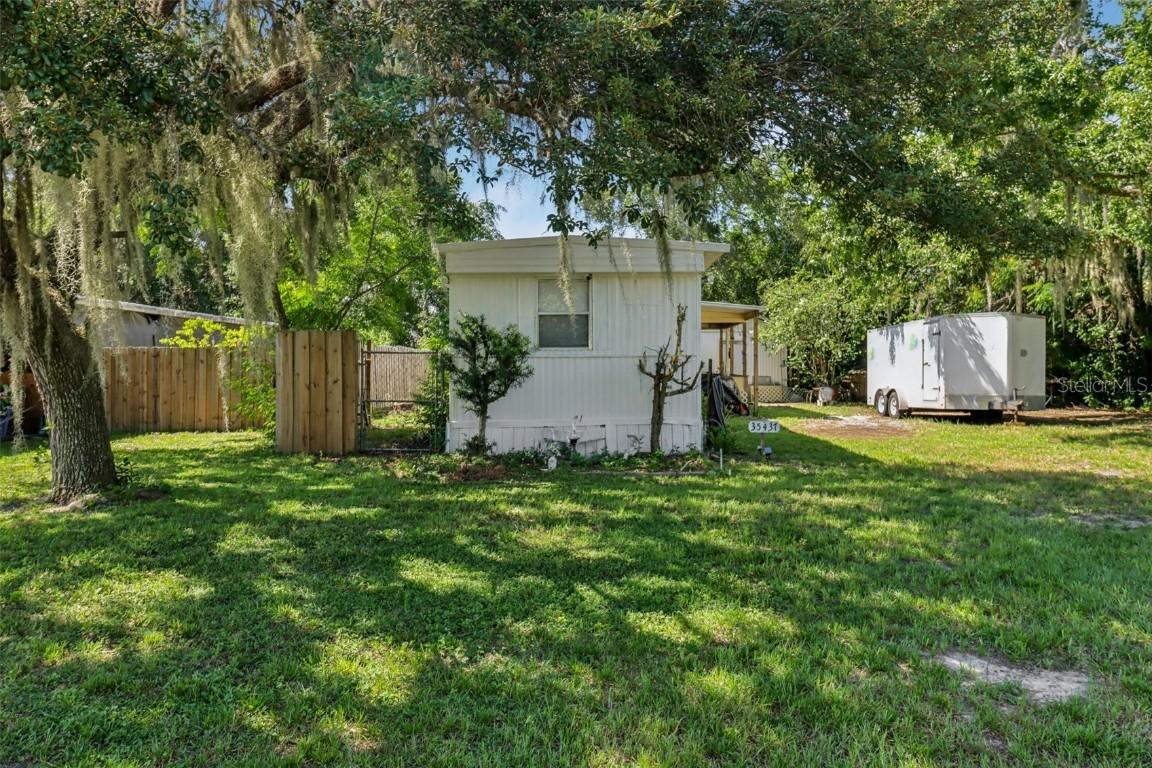 35437 Harbor Shores Rd., Leesburg, FL 34788