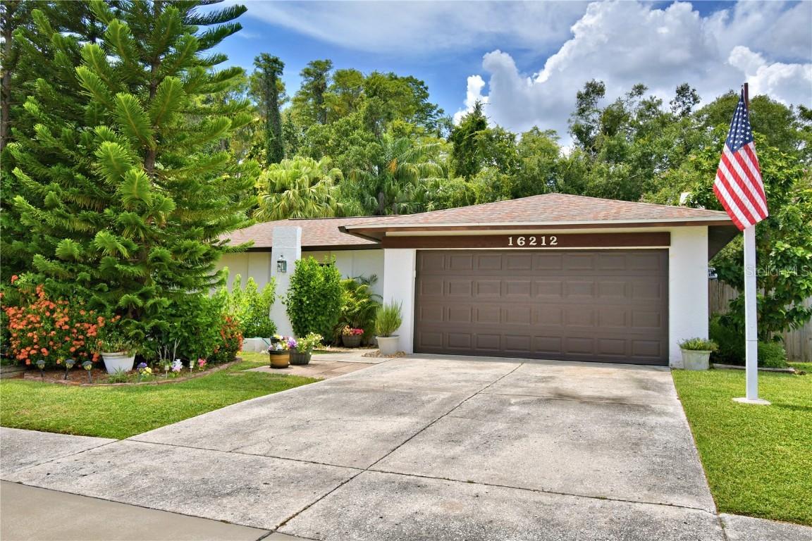 16212 Oakmanor Dr, Tampa, FL 33624