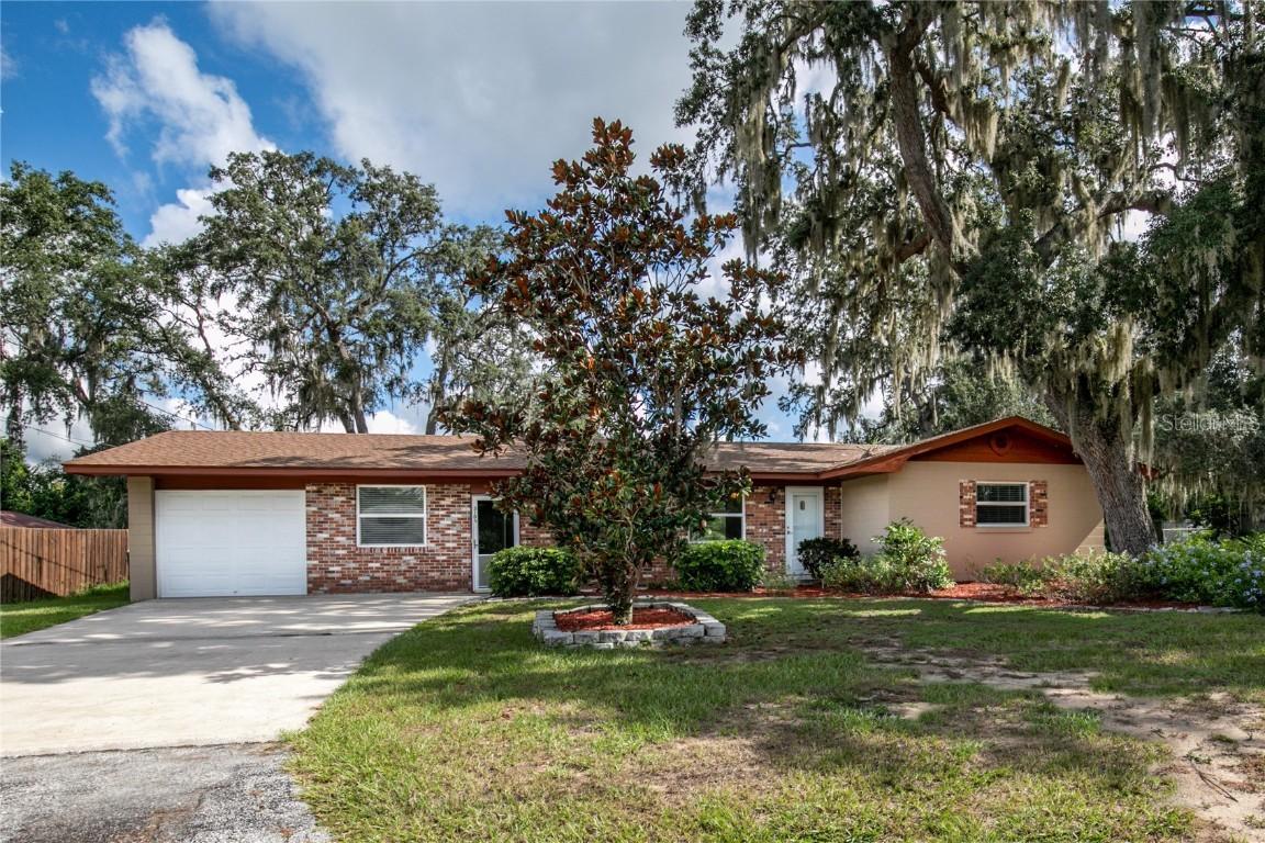 3105 Garden Rd., Eustis, FL 32726
