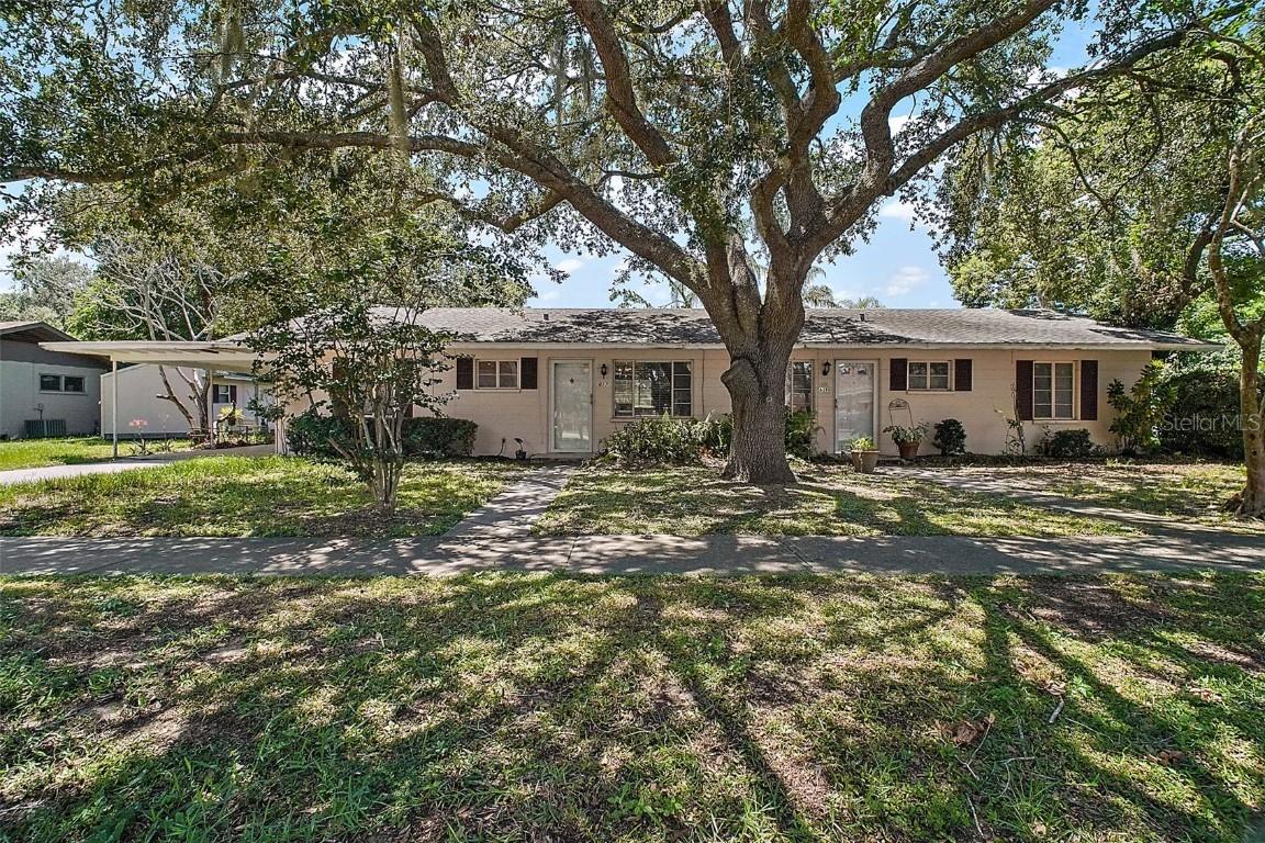 617 N Clayton St., Mount Dora, FL 32757