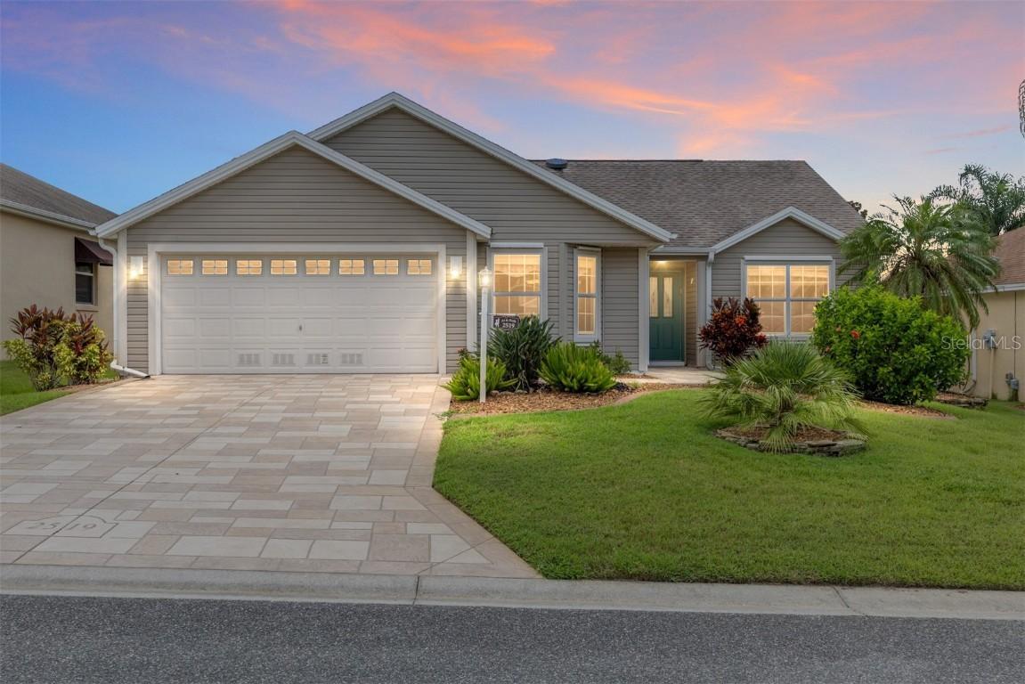 2519 Hanlon Ter., The Villages, FL 32162
